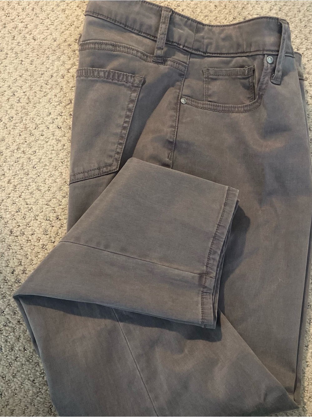 CHICO’S So Slimming Girlfriend soft Khaki Lightweight Jean. So Soft! A classic